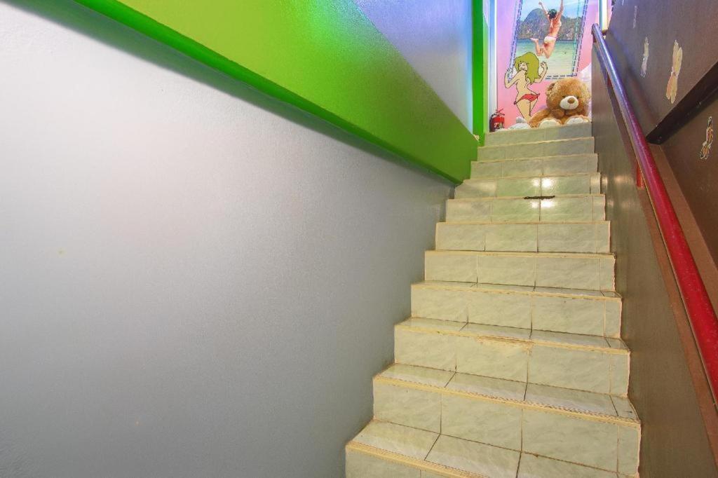 Oyo 586 I Hostel Phuket Zewnętrze zdjęcie