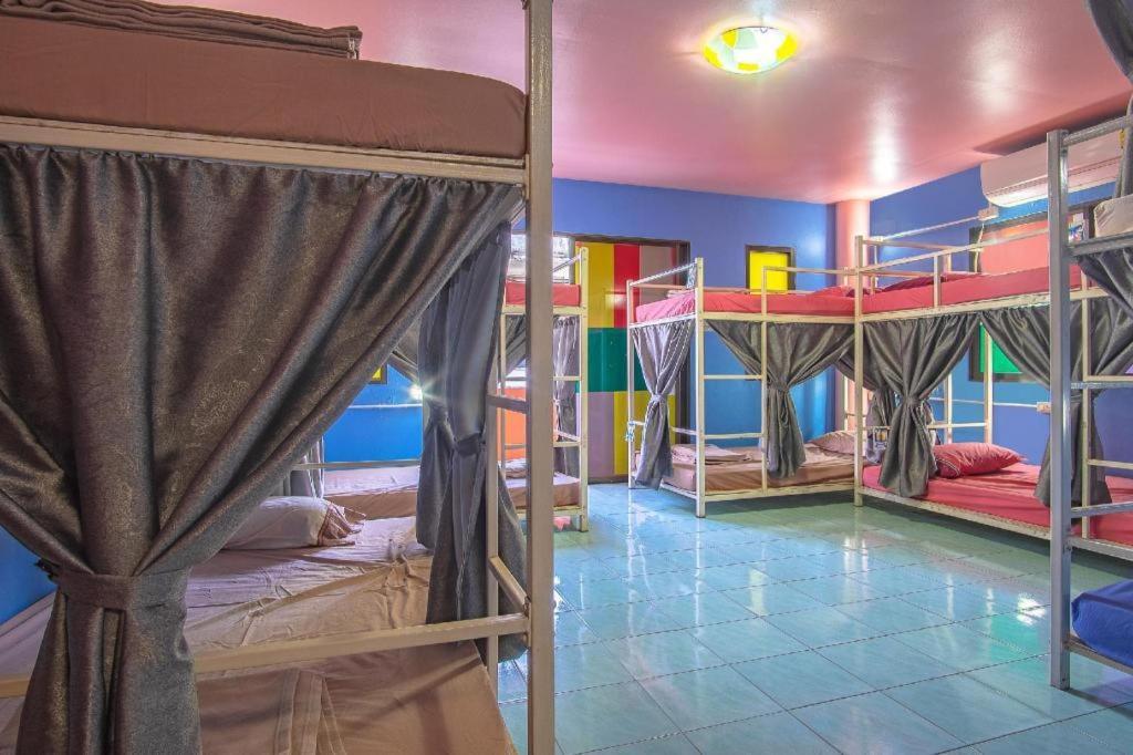 Oyo 586 I Hostel Phuket Zewnętrze zdjęcie