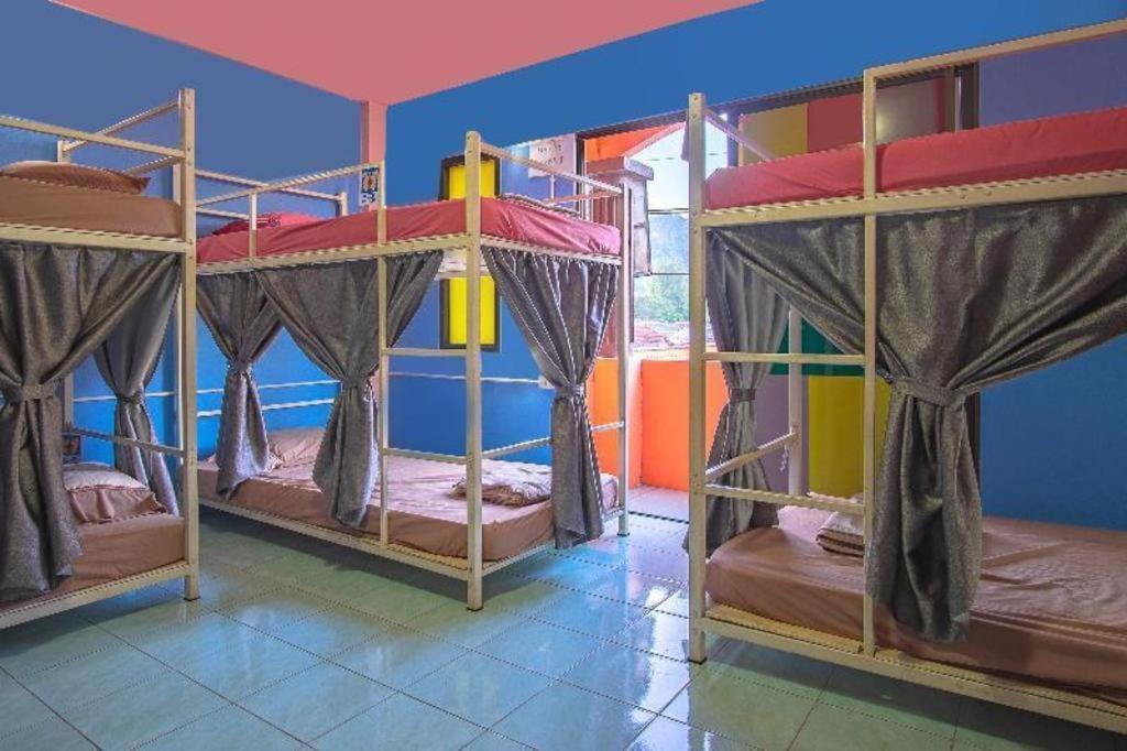Oyo 586 I Hostel Phuket Zewnętrze zdjęcie