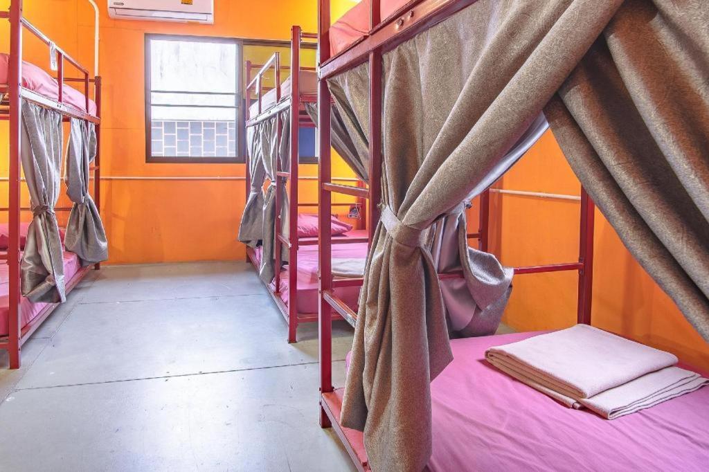 Oyo 586 I Hostel Phuket Zewnętrze zdjęcie