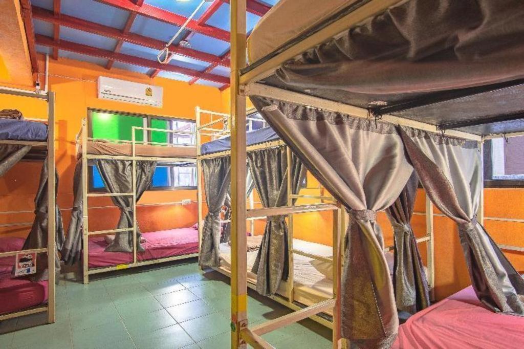 Oyo 586 I Hostel Phuket Zewnętrze zdjęcie
