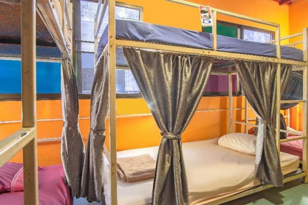 Oyo 586 I Hostel Phuket Zewnętrze zdjęcie