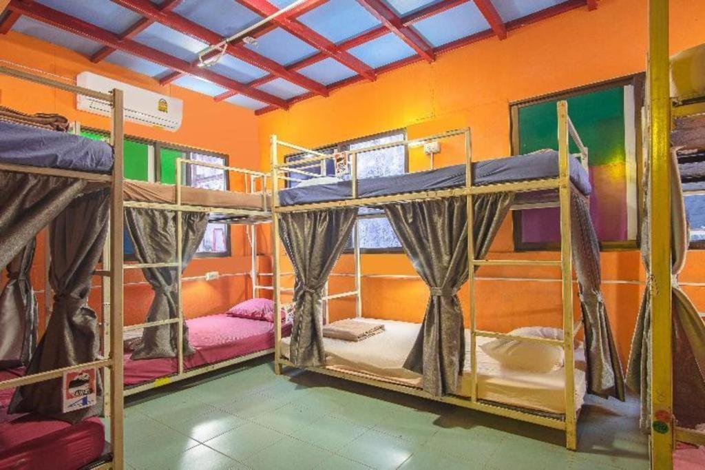 Oyo 586 I Hostel Phuket Zewnętrze zdjęcie